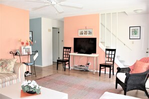 Smart TV, DVD player