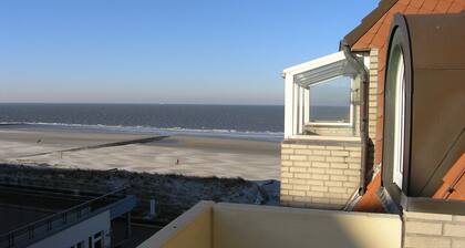 Ferienwohnung direkt am Strand mit Meerblick für bis zu 4 Personen