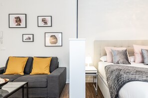 1 habitación, tabla de planchar con plancha y wifi gratis 