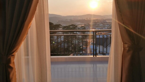 View from room - Hoang Tuan Hotel (Cam Ly - Da Lat)