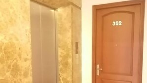 Hallway - Hoang Tuan Hotel (Cam Ly - Da Lat)