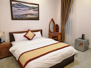 Minibar, desk, blackout curtains, free WiFi