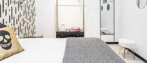 2 slaapkamers, een strijkplank/strijkijzer, gratis wifi, beddengoed