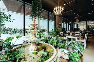 Breakfast, lunch, brunch served; garden views