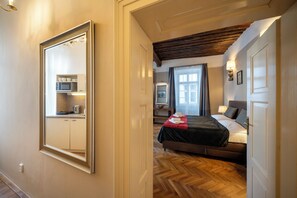 1 chambre, coffres-forts dans les chambres, bureau