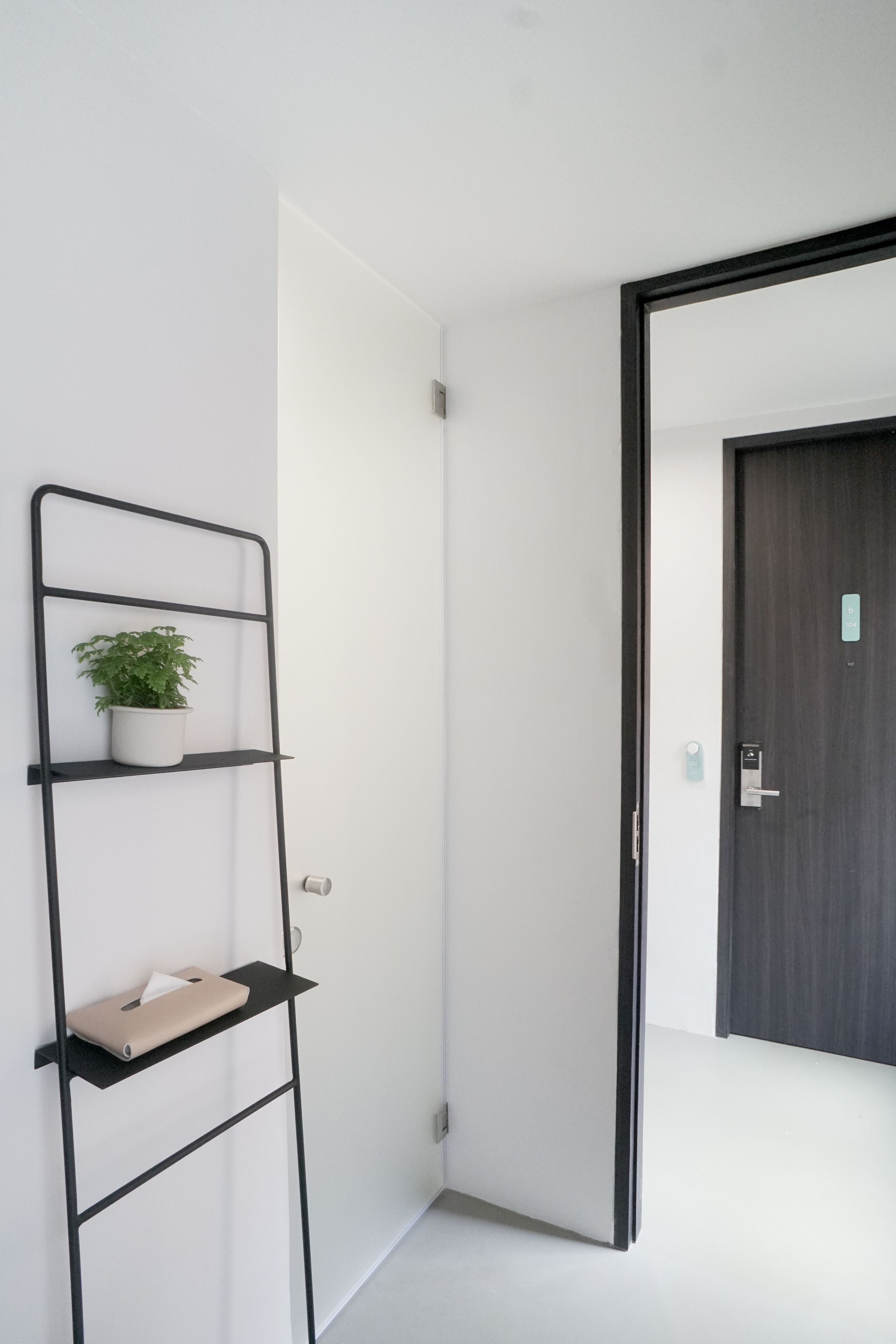 shower, free toiletries, hair dryer, slippers