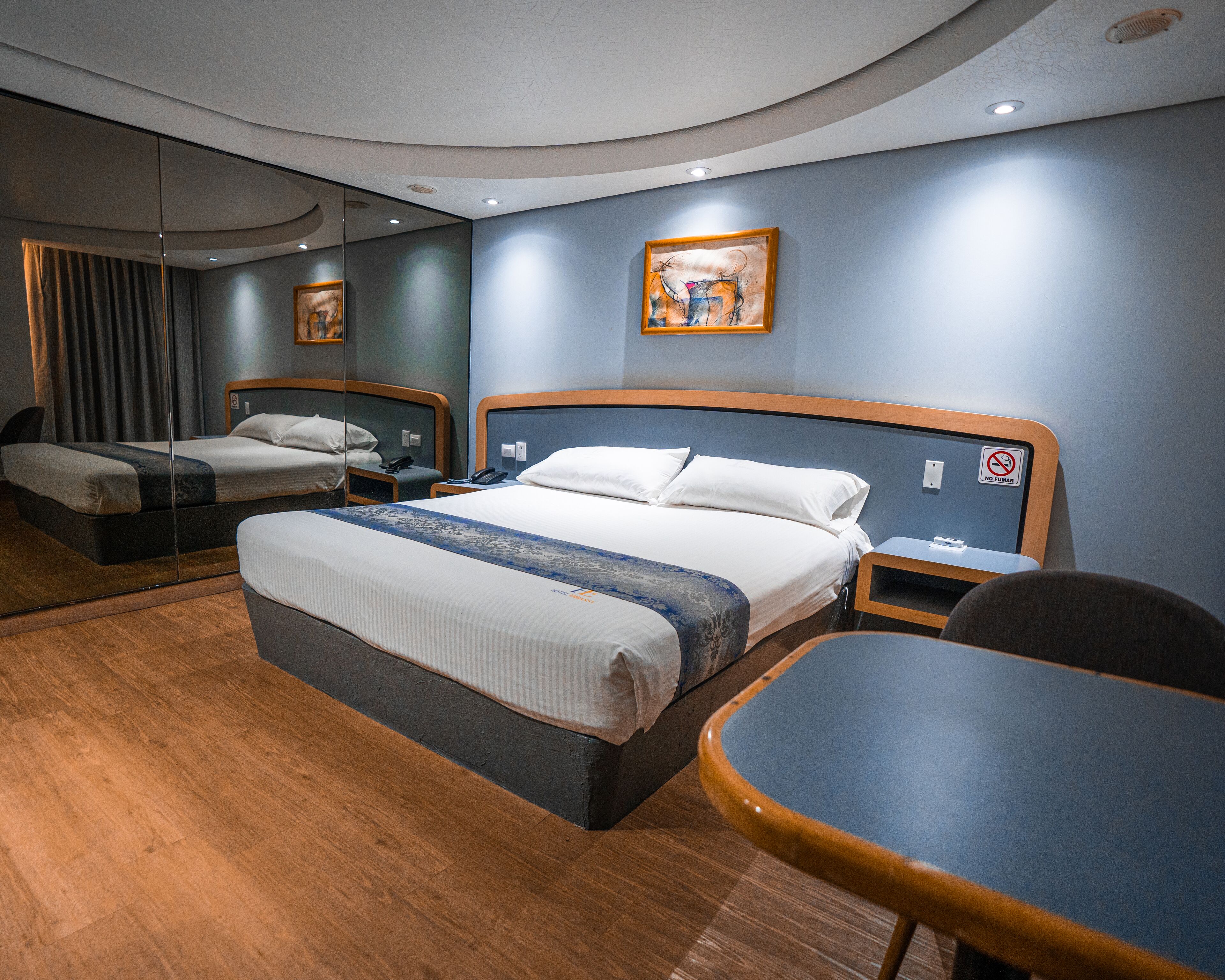 single room, 1 king bed, non smoking | desk, laptop workspace, blackout curtains, free wifi