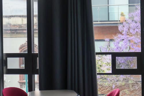Doppelzimmer, 2 Queen-Betten | Blick auf die Straße