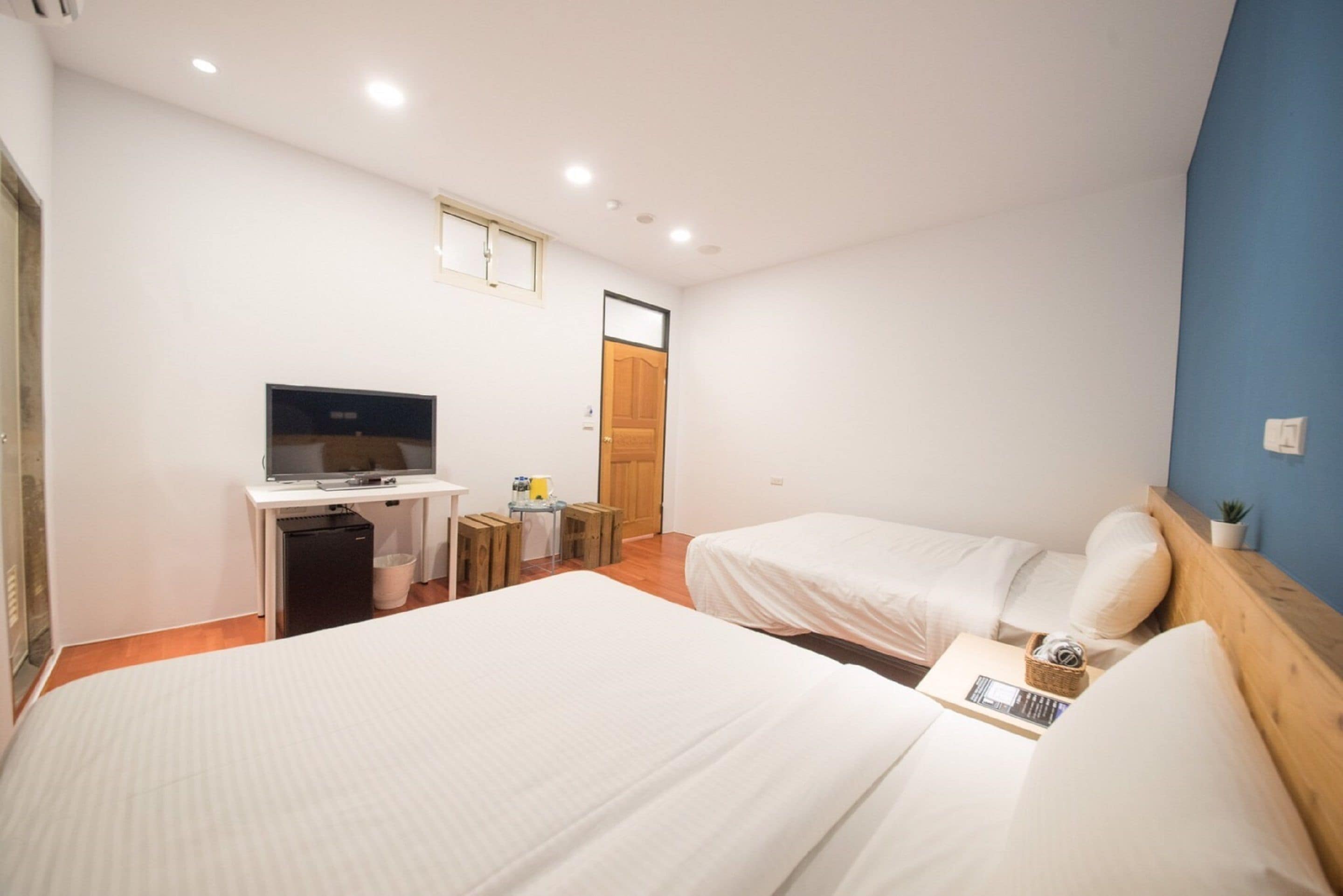 Standard Double or Twin Room, Non Smoking | Blackout drapes, free WiFi, bed sheets