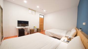 Standard Double or Twin Room, Non Smoking | Blackout drapes, free WiFi, bed sheets