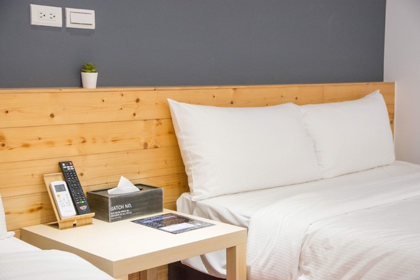 Comfort-Doppel- oder -Zweibettzimmer, 2 Doppelbetten, Nichtraucher | Verdunkelungsvorhänge, kostenloses WLAN, Bettwäsche