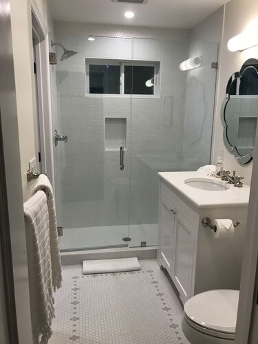 Carriage House à Tarrytown - Central Austin, Nouveau en 2018