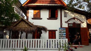 Exterior - Duang Champa (Luang Prabang)