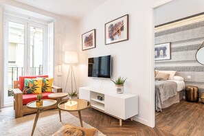 3 chambres, fer et planche à repasser, Wi-Fi gratuit, draps fournis