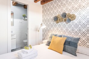 1 chambre, fer et planche Ă repasser, Wi-Fi gratuit, draps fournis