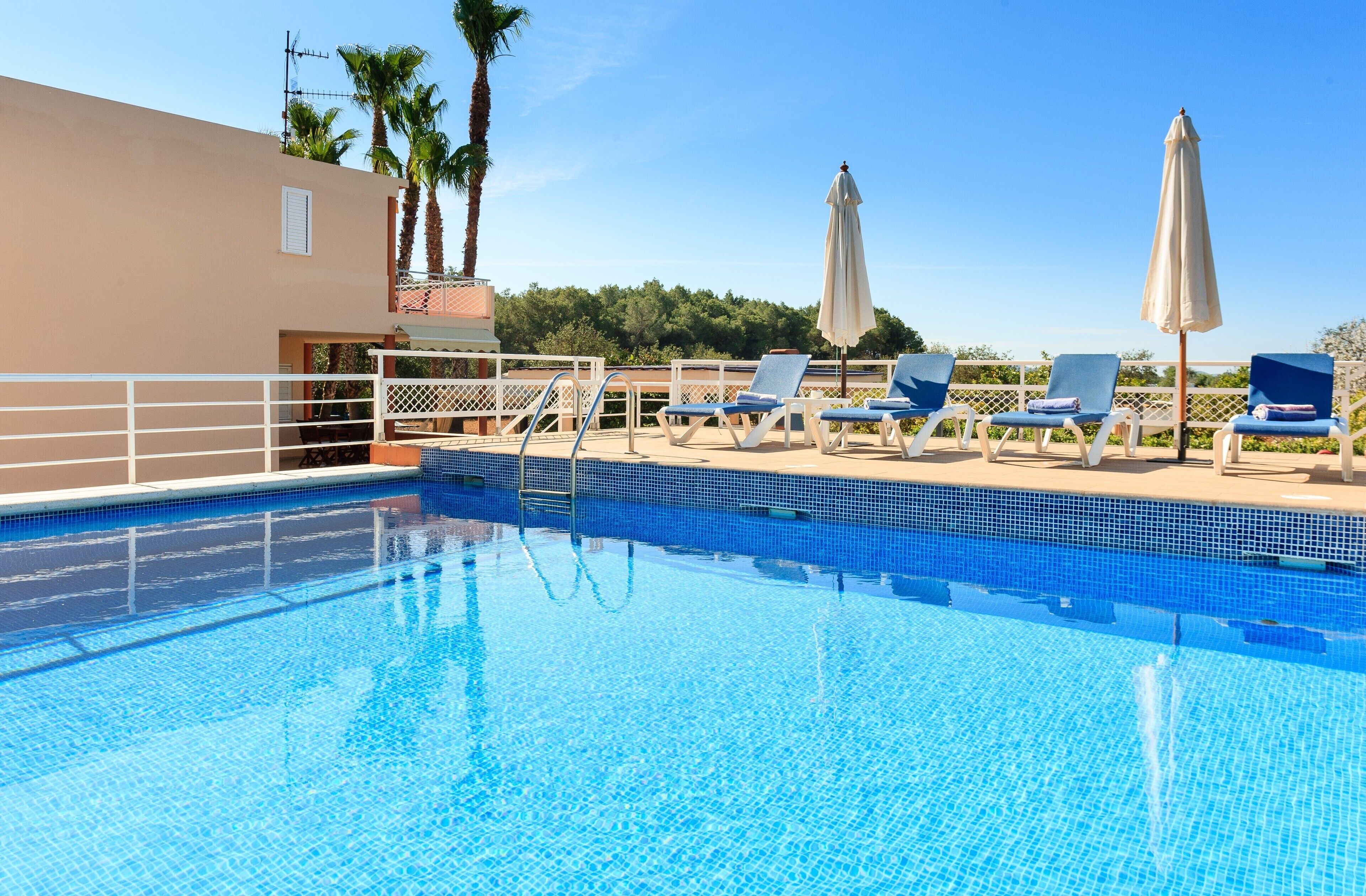 Piscina a l'aire lliure 