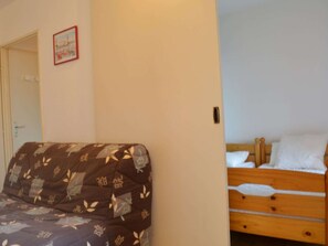 1 bedroom