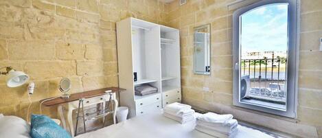 1 Schlafzimmer, Schreibtisch, Bügeleisen/Bügelbrett, kostenloses WLAN