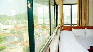 Unclassified image, 2 of 14, button - Phong Lan Hotel (Son La)