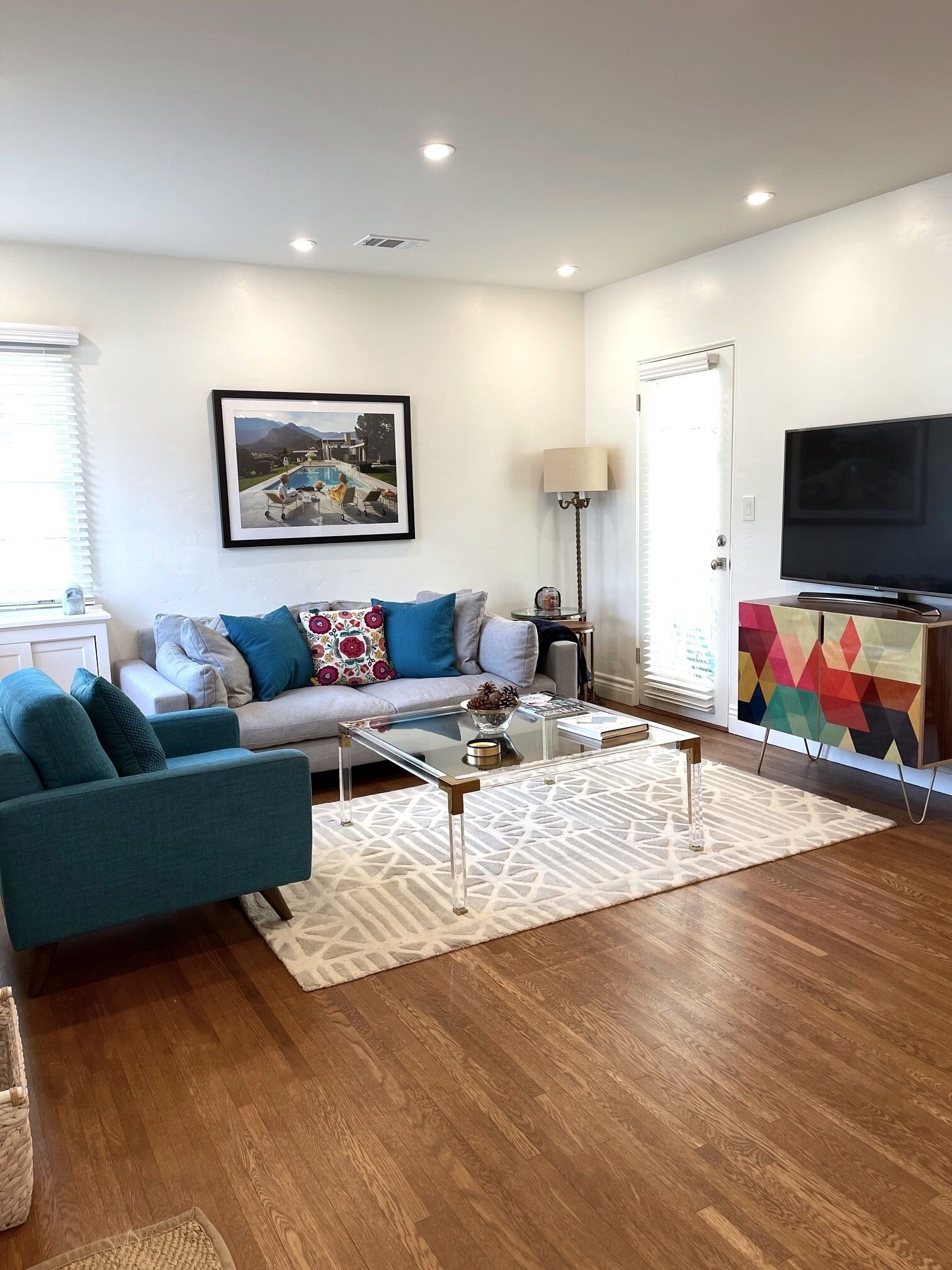 Preferred Listing!  Serene, Cozy, Immaculately renovated 2 bedroom home. 