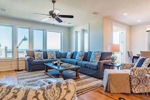 Smart TV, offices - 10BR Gulf-Front Estate on 30A With 2 Homes, Pools and Sleeps 30+ (Seacrest Beach)