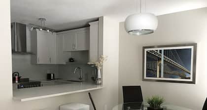 Fully Renovated 2 Bed, 1 Bath Apartment near 8th Street