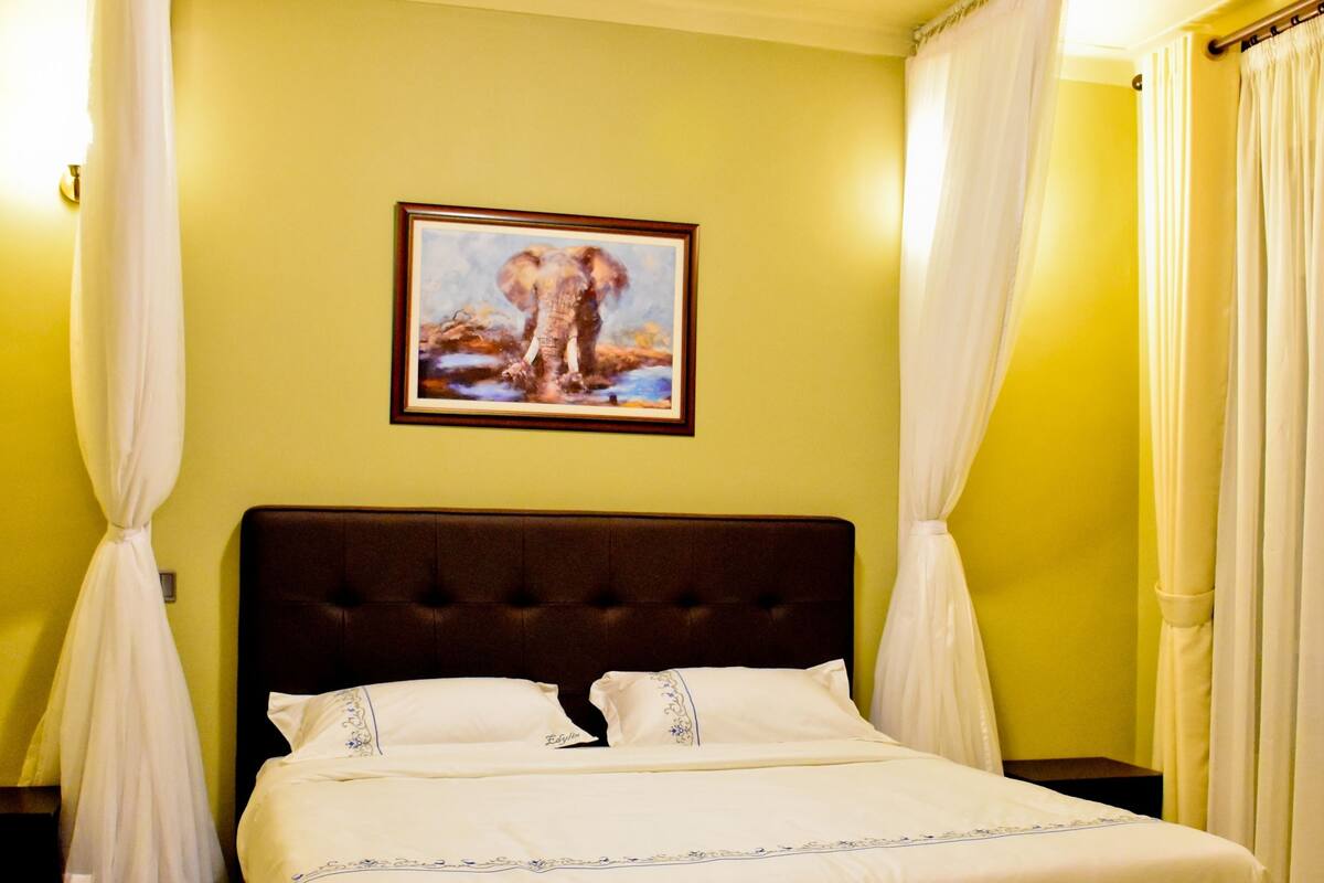 Exclusive Double Room, 1 Double Bed, Non Smoking, Hill View | Premium bedding, individually decorated, individually furnished
