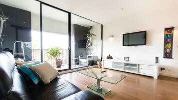 Apartment, 1 Bedroom | Living area