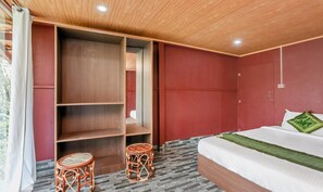 豪華雙人房 | 書桌、免費 Wi-Fi、床單