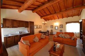 TV - TWO BEDROOMS APARTMENT 1ST FLOOR (Peschiera)