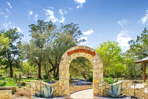 Enceinte de lâhĂ©bergement