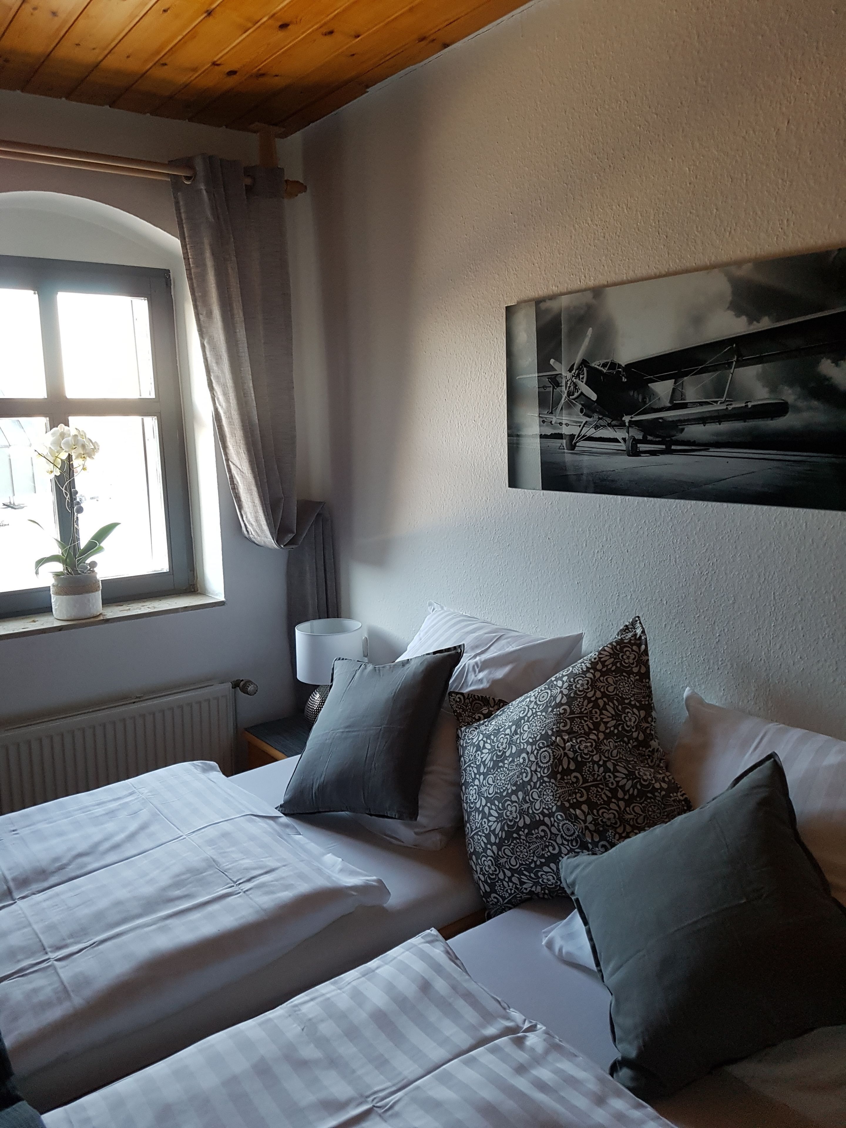 Free cots/infant beds, rollaway beds, free WiFi, bed sheets