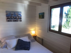 1 chambre, fer et planche Ă repasser, lit parapluie, Wi-Fi gratuit