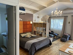 1 bedroom, WiFi, bed sheets, wheelchair access