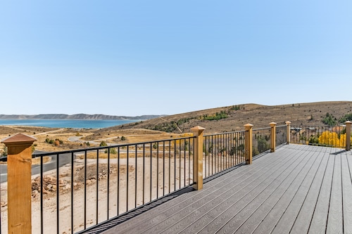 Geräumiges, familienfreundliches Haus mit See- und Bergblick - in der Nähe der Stadt und zum Skifahren