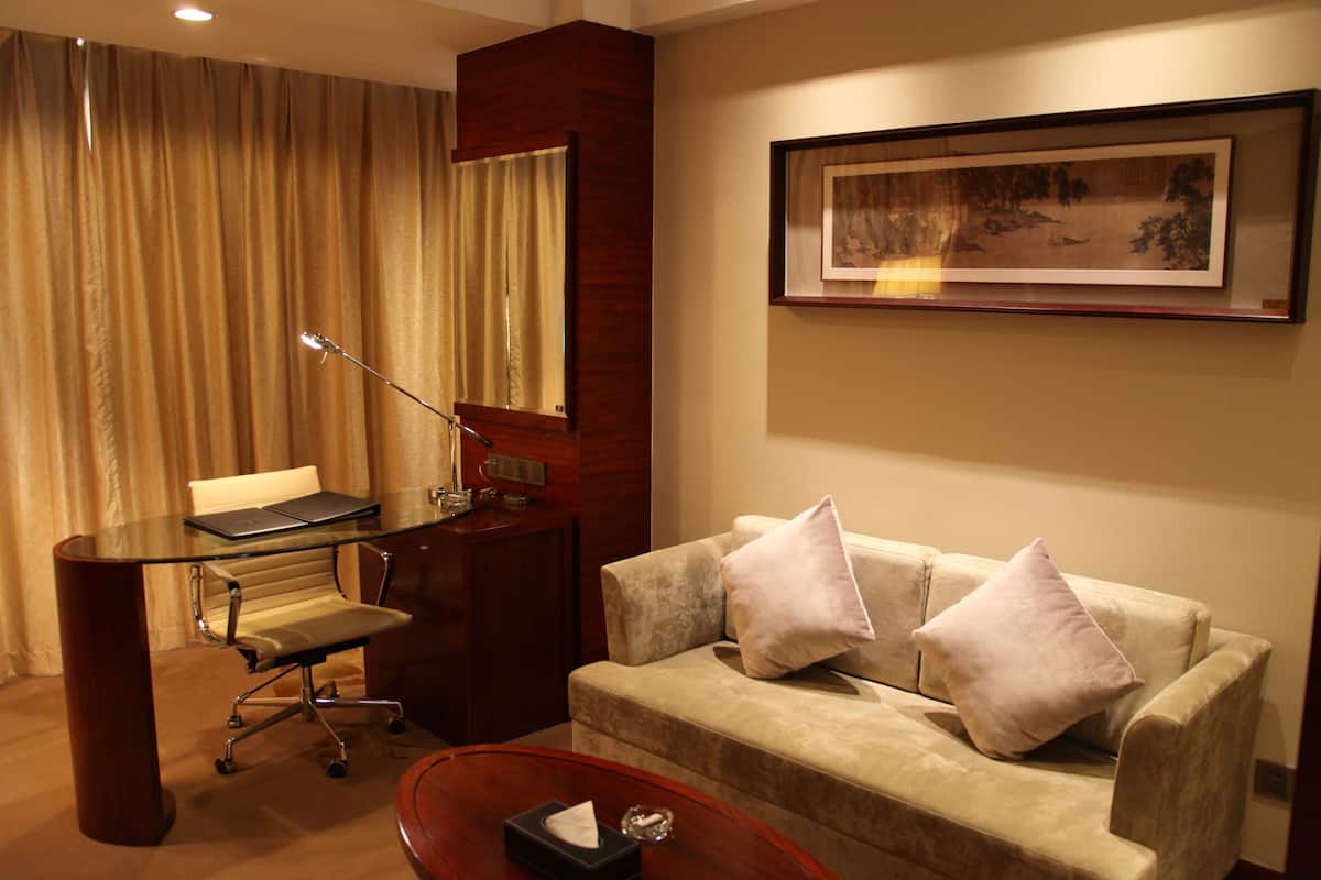 In-room safe, desk, blackout curtains, iron/ironing board (on request)