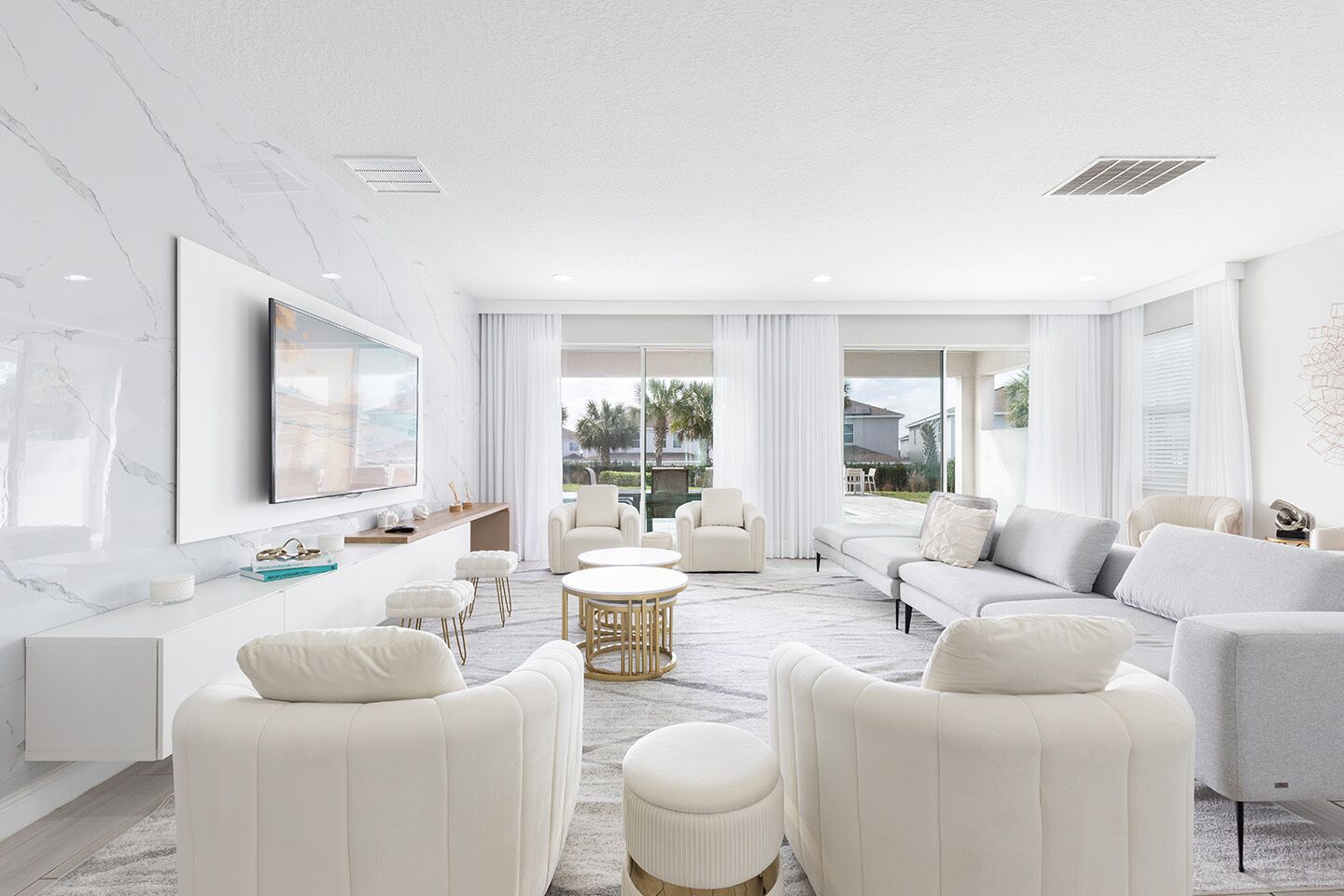 Large Property with Private Pool and Spa in Encore