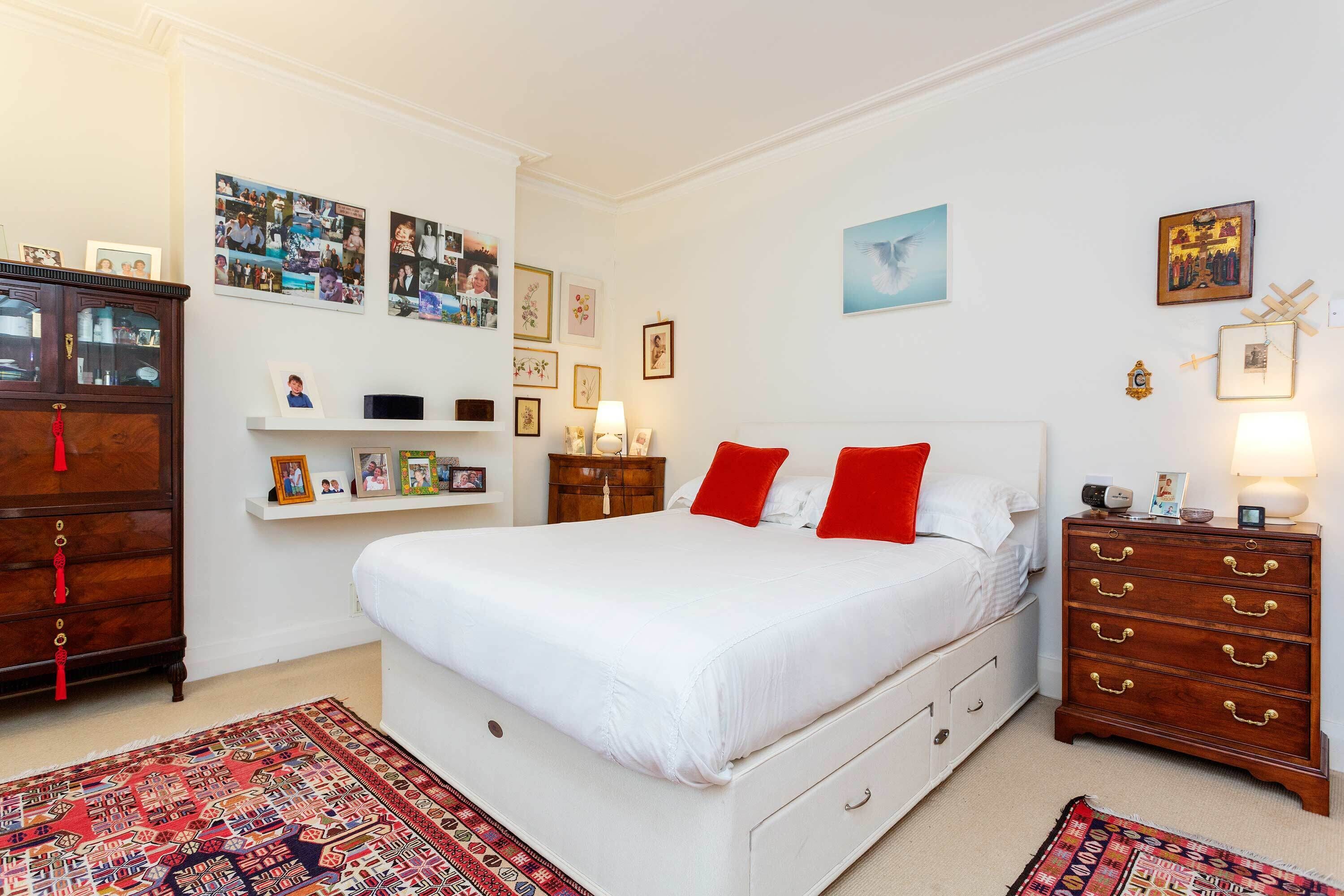 3 bedrooms, WiFi, bed sheets