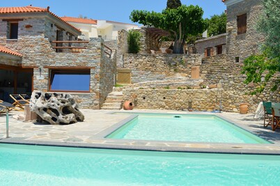 Traditional Country House with Pool-Make yourself at home-The House of Prince
