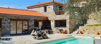 Traditional Country House with Pool-Make yourself at home-The House of Prince