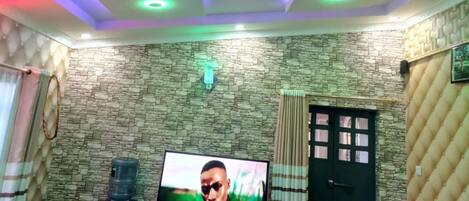 Apartment, 3 Bedrooms, Non Smoking | Living area | 42-inch LCD TV with cable channels, TV