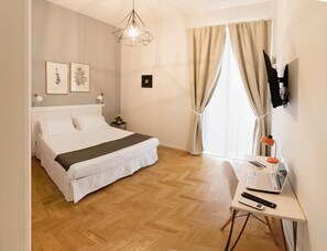 Decoració individual, mobiliari individual i escriptori 
