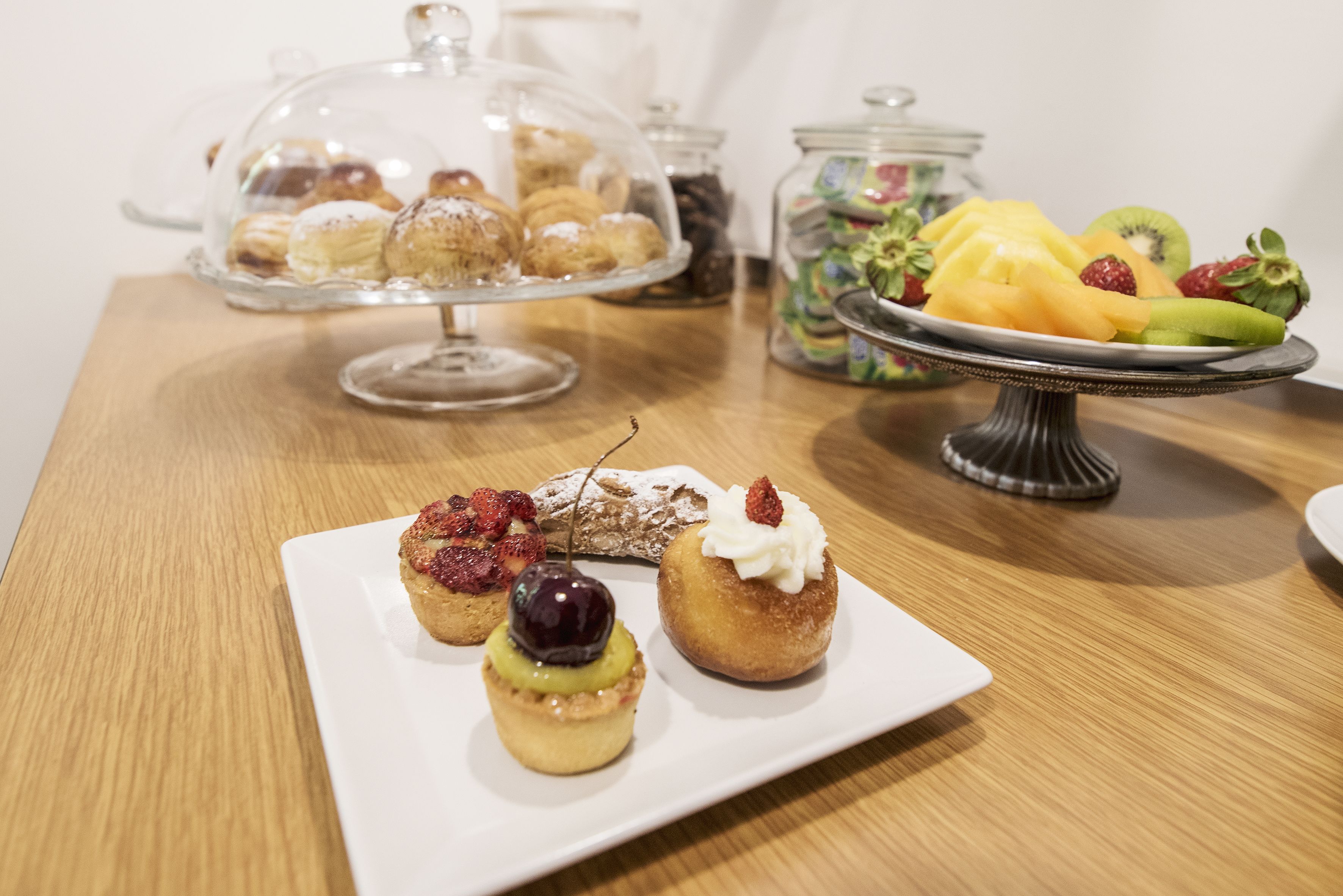 รวมอาหารเช้าแบบบุฟเฟ่ต์ ทุกวัน