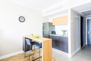 Studio Suite, Sea View