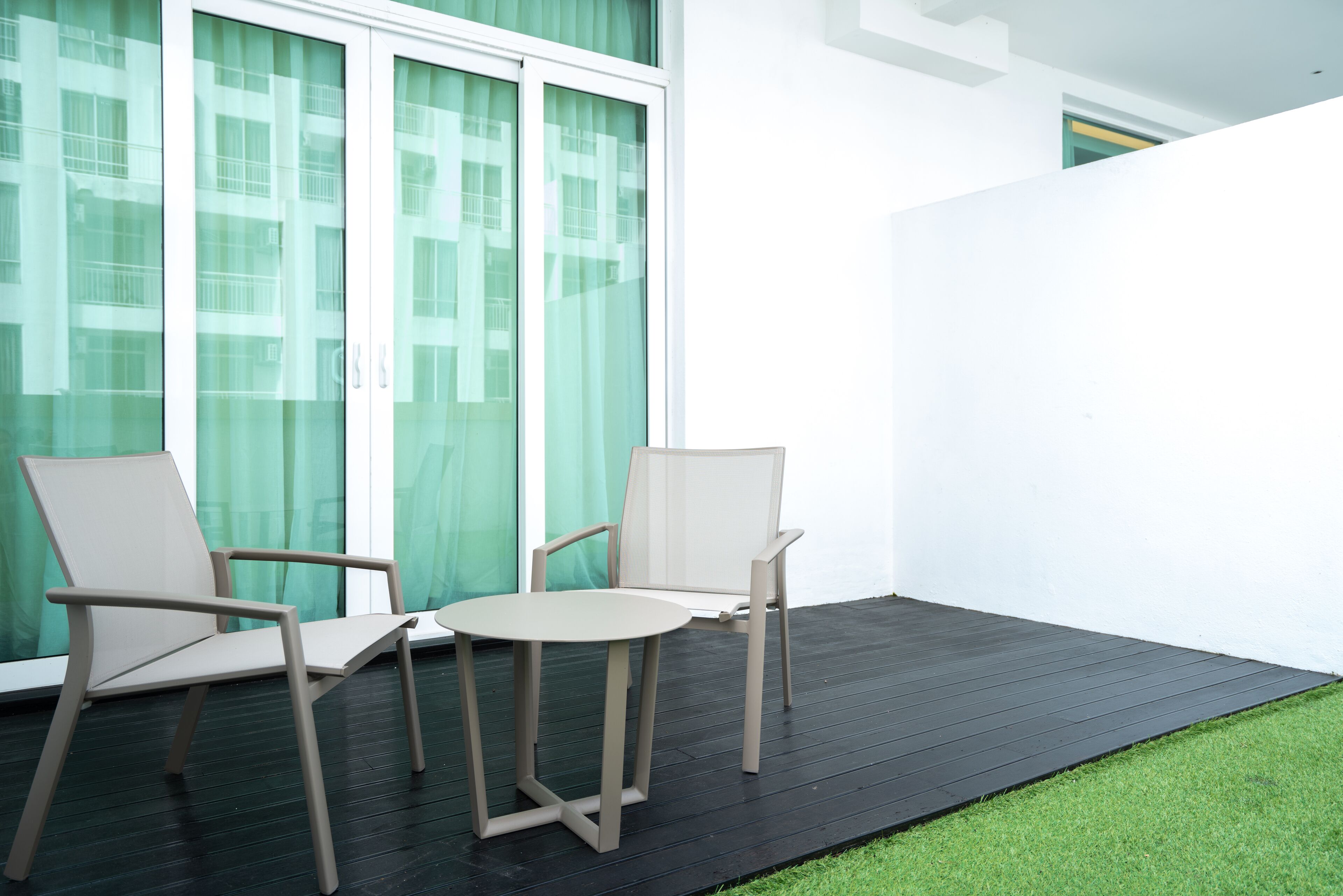 minibar, in-room safe, desk, laptop workspace