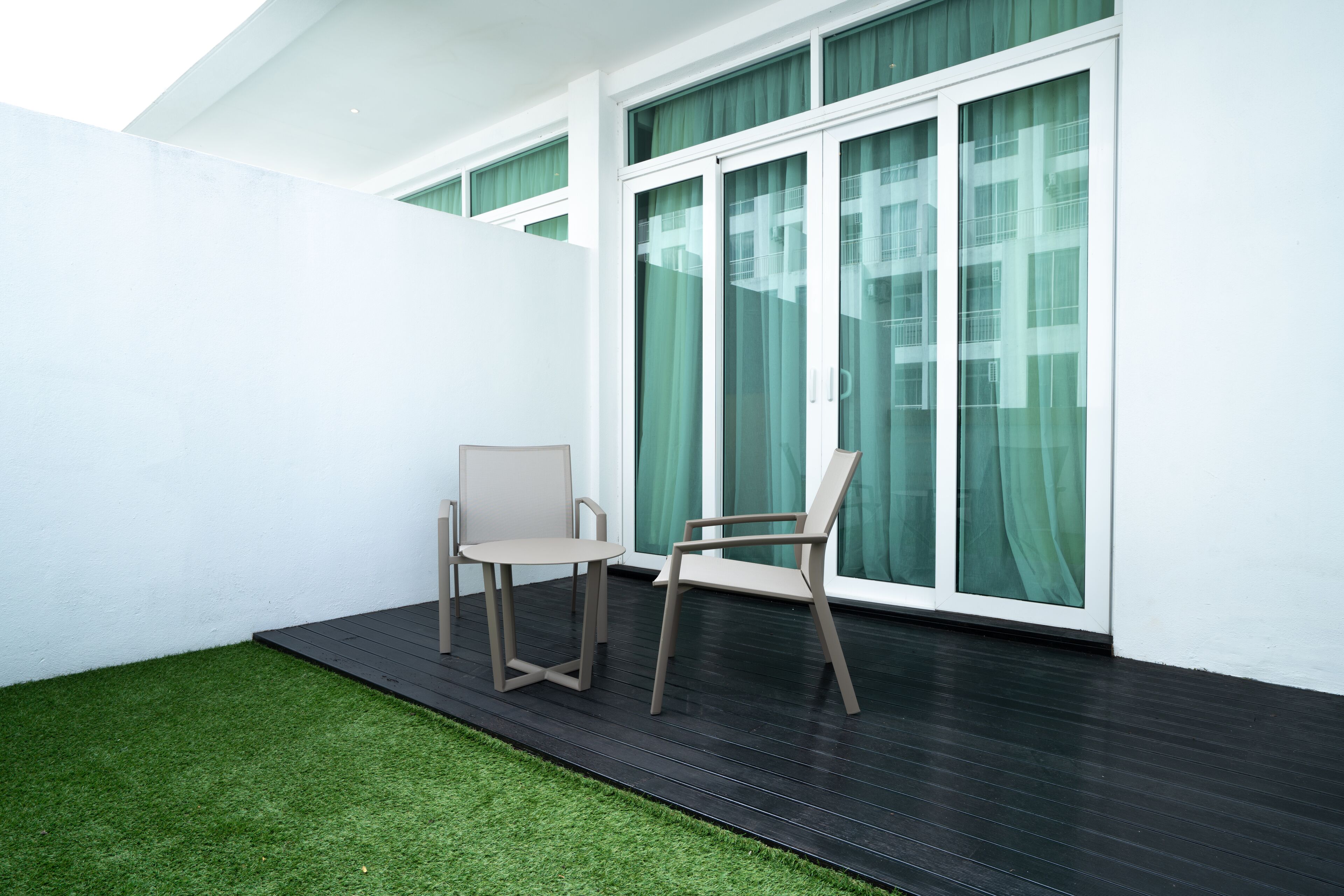 minibar, in-room safe, desk, laptop workspace