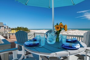 Outdoor dining - PET Friendly 2BR OCEANFRONT Perfect for Small Family or Couple (Long Beach Township)