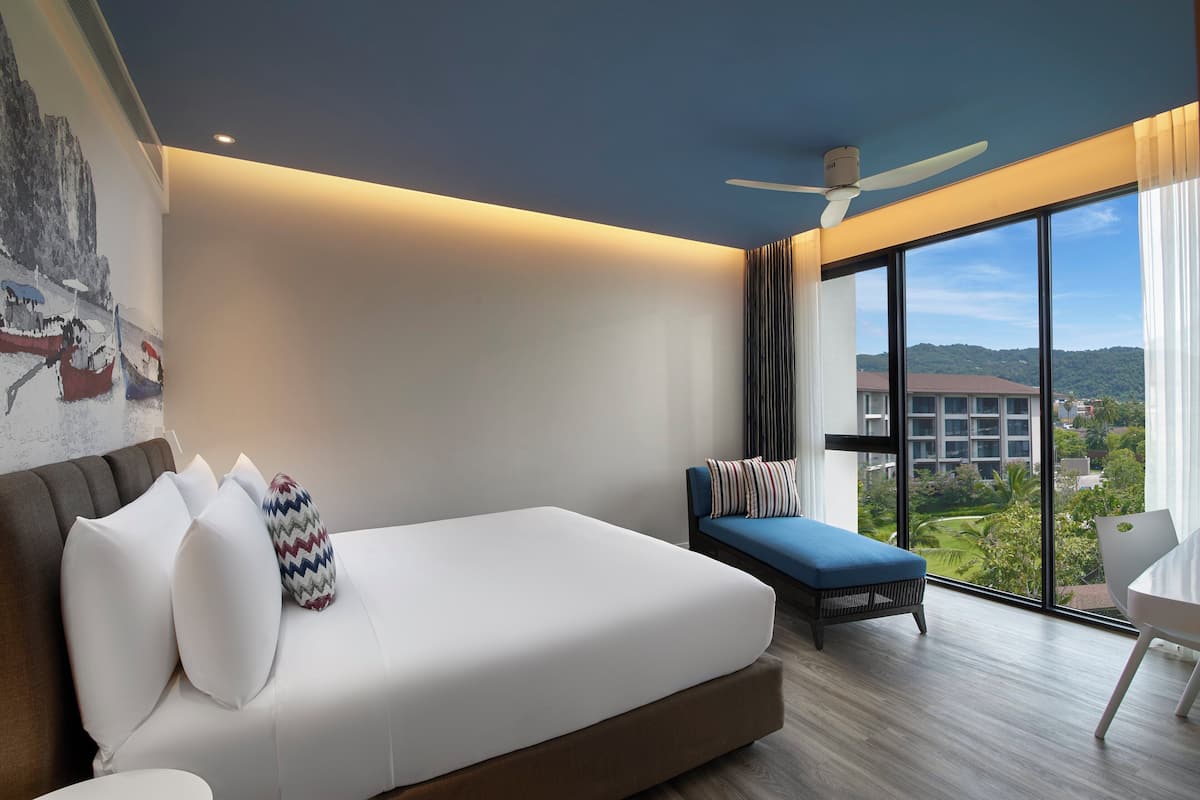 suite, 1 bedroom (pool view) | 1 bedroom, minibar, in-room safe, desk