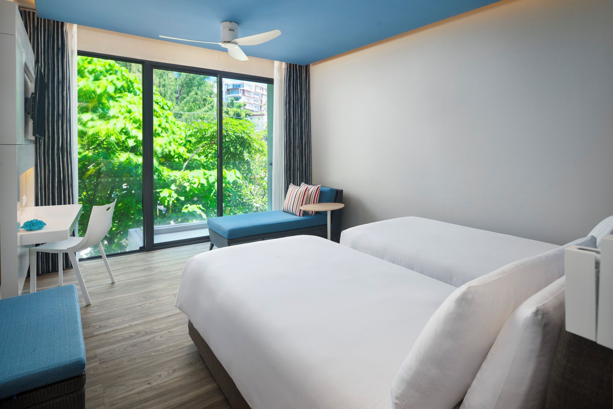 Deluxe Room, 2 Twin Beds | View from room