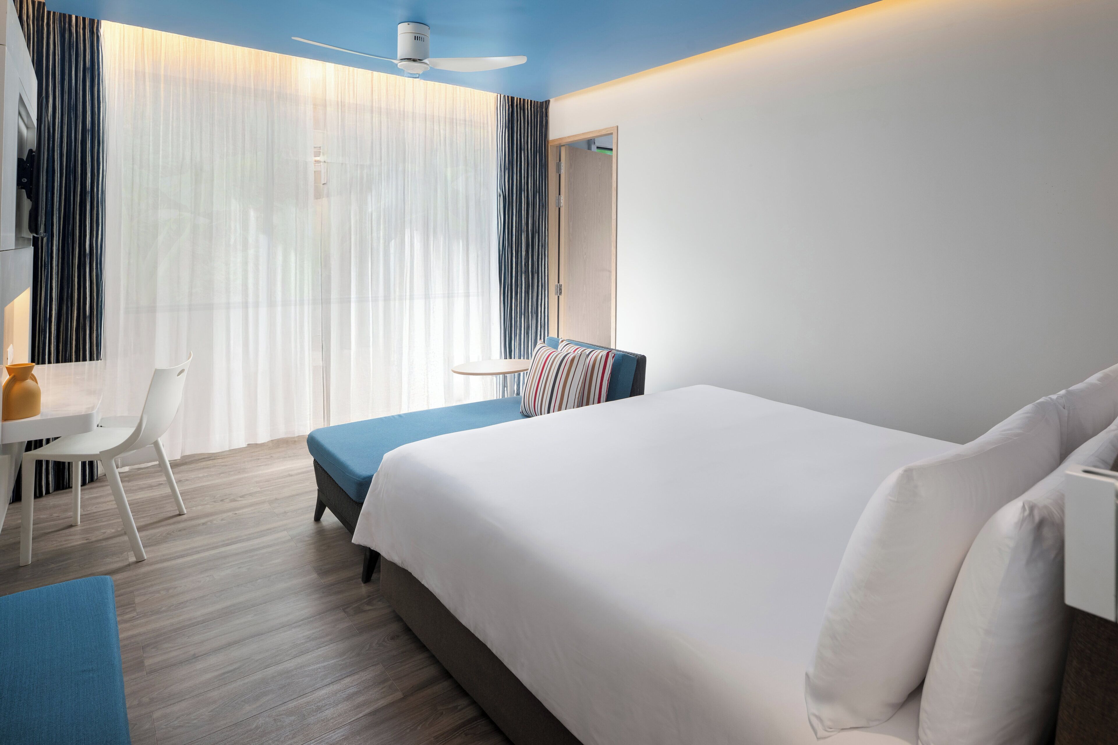 Minibar, in-room safe, desk, laptop workspace